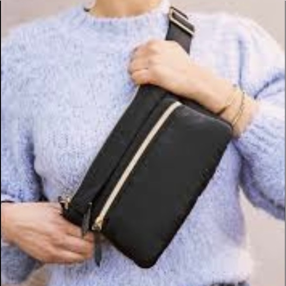 :: Stella & Dot 4-in-1 Zip-it Convertible Crossbody/Belt/Fanny Bag Black & Gold - Picture 9 of 11